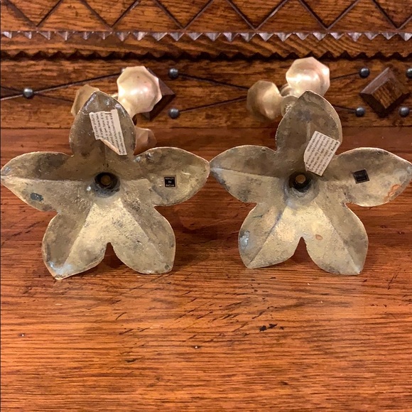 Vintage brass flower candle holders - Picture 8 of 11